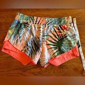 Fabletics floral tropical shorts. Size M